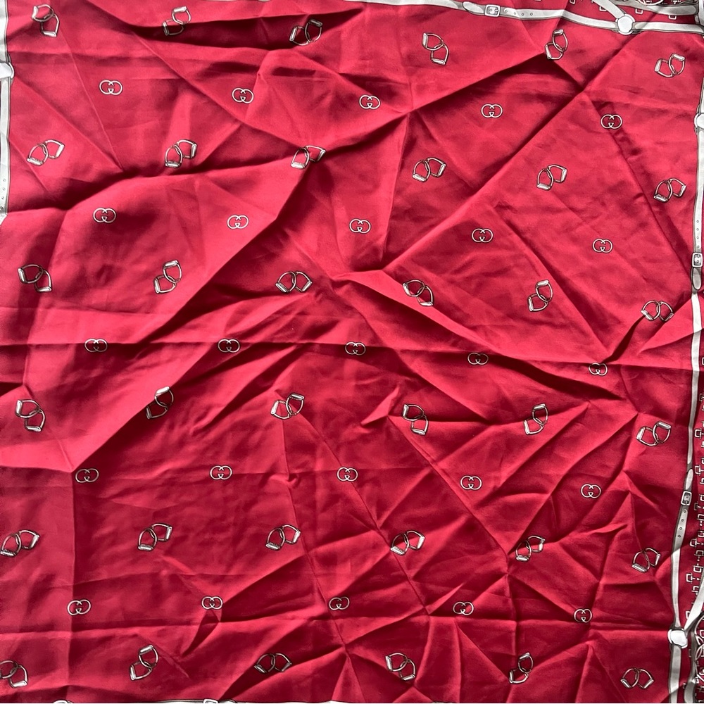 Gucci Silk Vintage Scarf - Picture 12 of 13